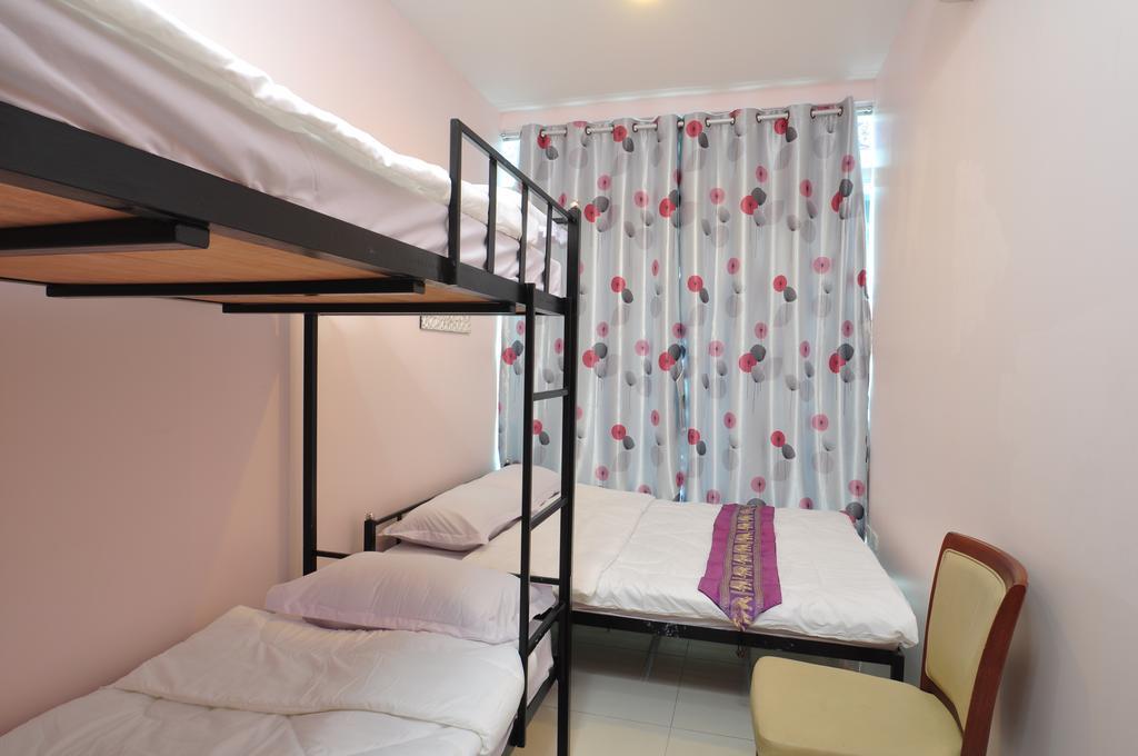 Orchid Hostel Bangkok Exterior photo