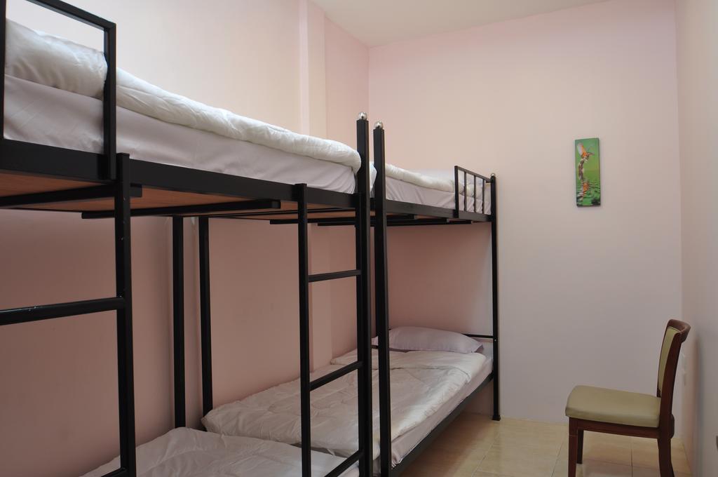 Orchid Hostel Bangkok Exterior photo